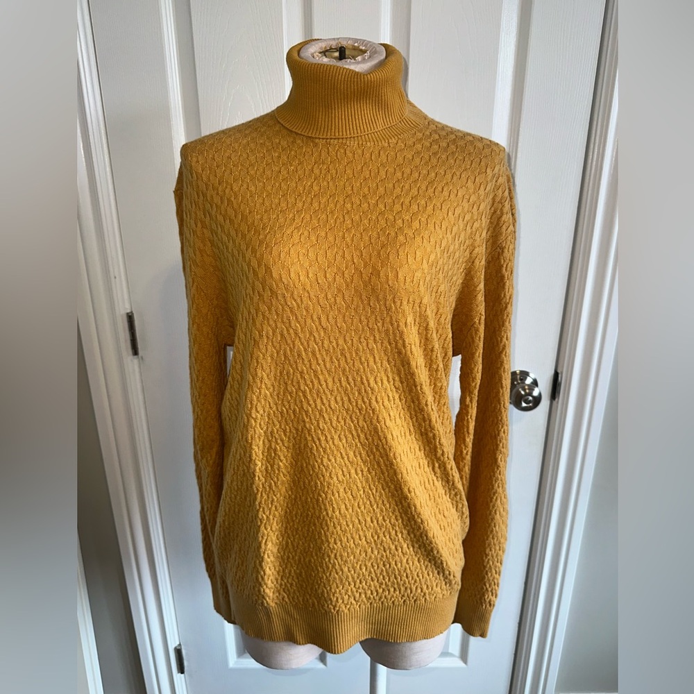 Circolo 1901 Mustard Turtleneck Cable-Knit Sweater